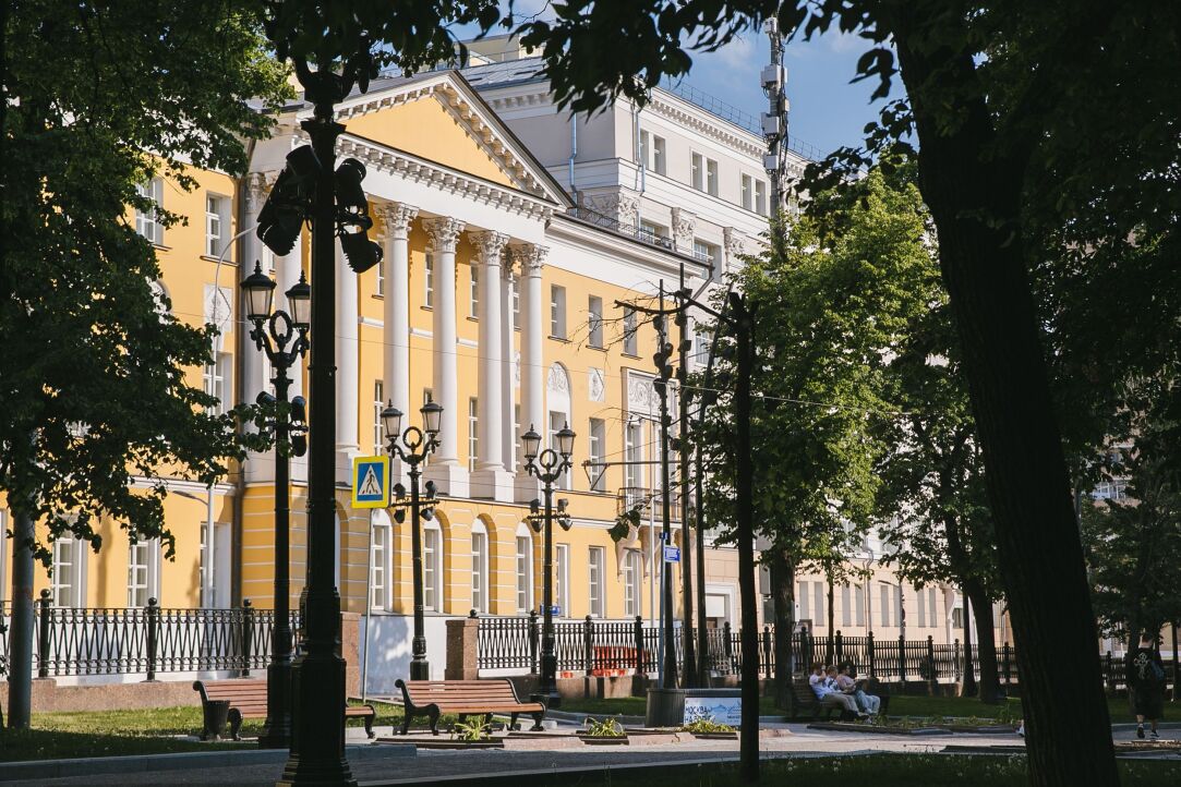 Иллюстрация к новости: «Альфа-Капитал» и Вышка подписали соглашение о стратегическом партнерстве